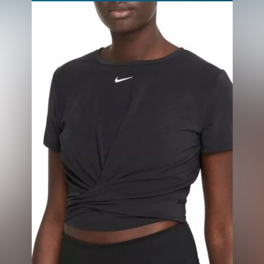 NWOT Nike Dri-Fit One Luxe Twist- Size XL